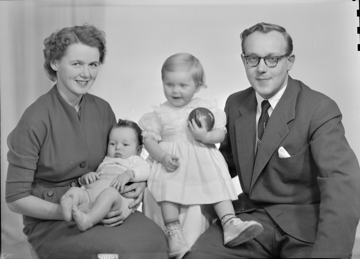Samuel Mathiassen med familie