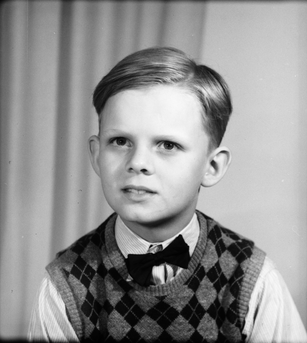 Barnen Wickman från Vettsta, Alunda socken, Uppland 1949