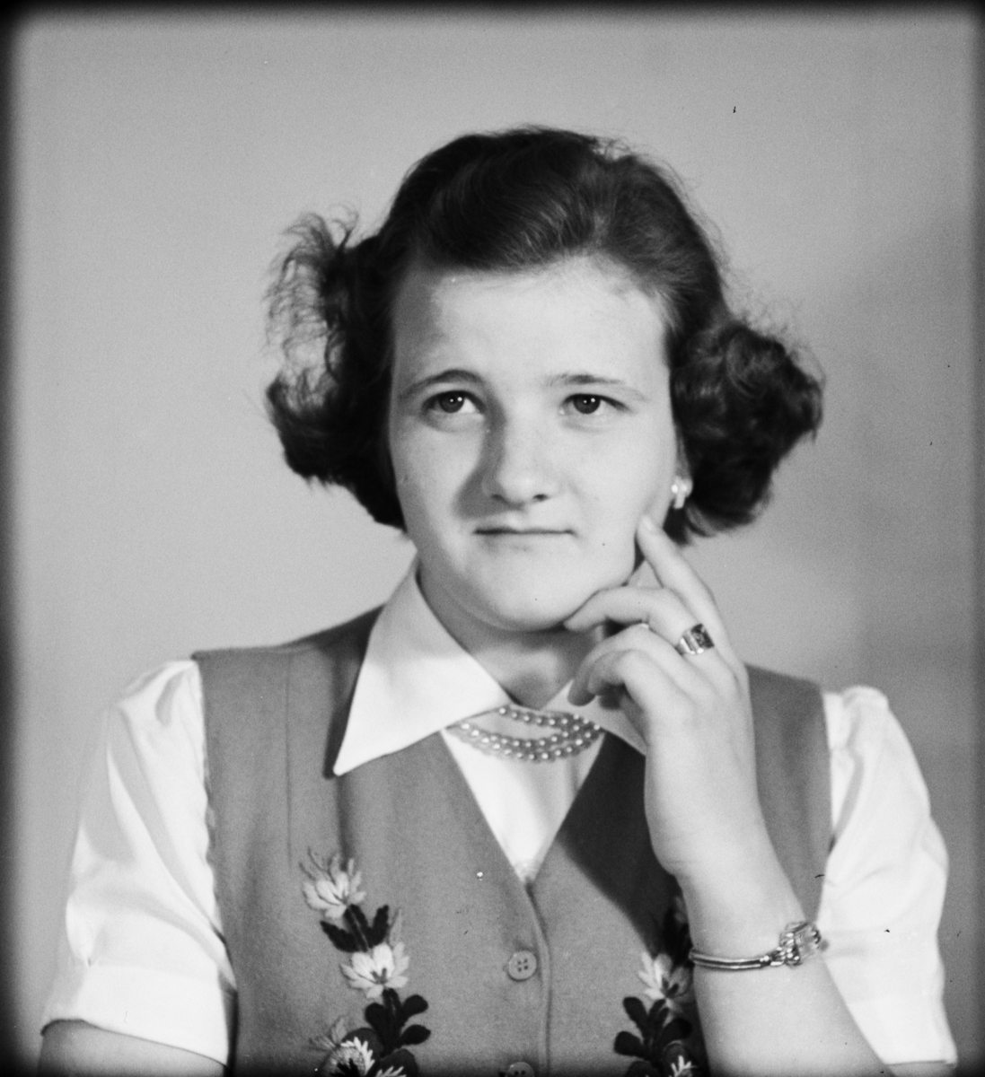 Stina Eriksson från Källberga, Alunda socken, Uppland 1951
