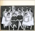 Fotografi på elever vid den andra barnsköterskekursen 1960.