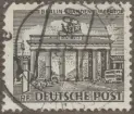 Frimärke ur Gösta Bodmans filatelistiska motivsamling, påbörjad 1950.
Frimärke från Tyskland, 1949. Motiv av Brandenburger Thor Berlin