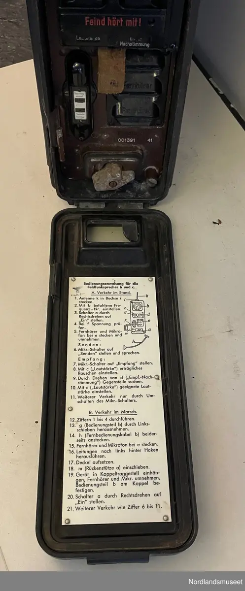 Feldfu.b   Nr 001391  41
Produsert av ulike selskaper for tyske væpnede styrker eller avdelinger (Reichswehr, Wehrmacht, Bundeswehr, NVA, BND, politi osv.)