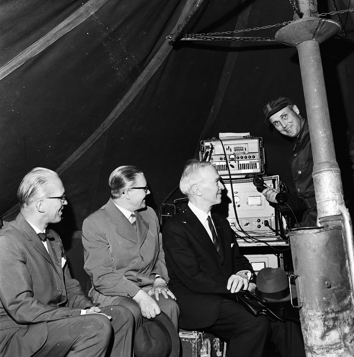 Historiskt krigarmöte efter S 1:s PR-Lunch, Uppsala 1964