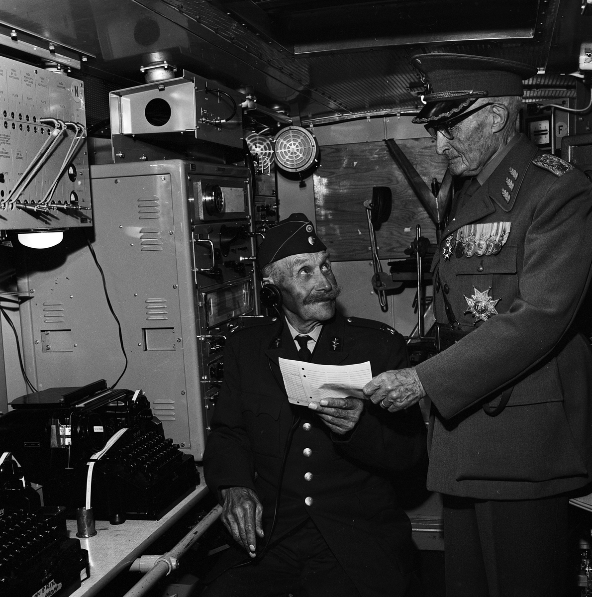 Historiskt krigarmöte efter S 1:s PR-Lunch, Uppsala 1964