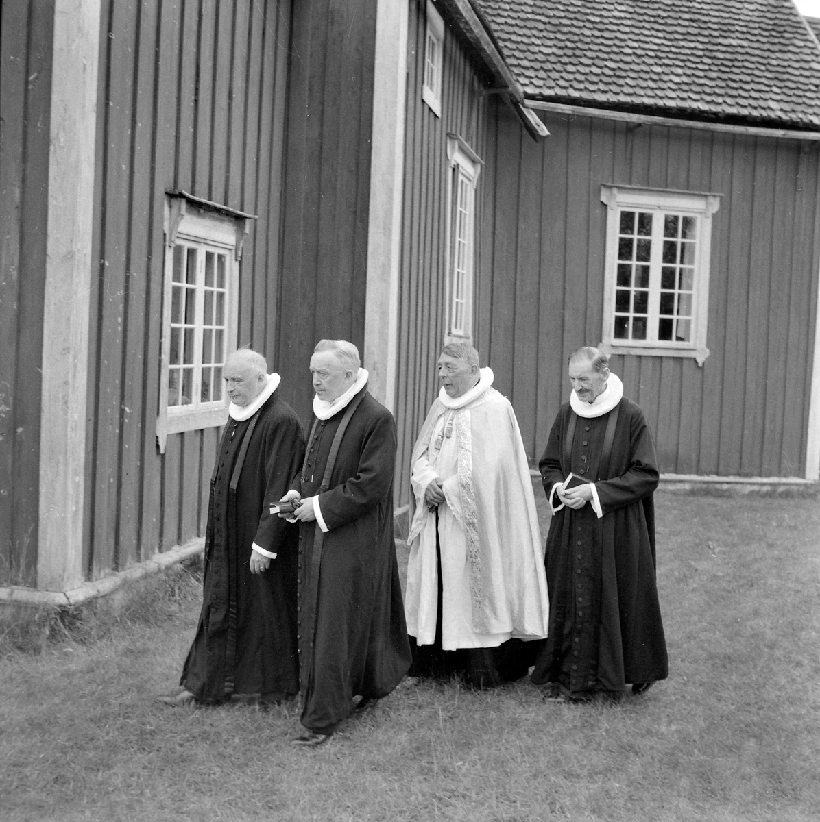 Budal kirke feirer 200-års jubileum