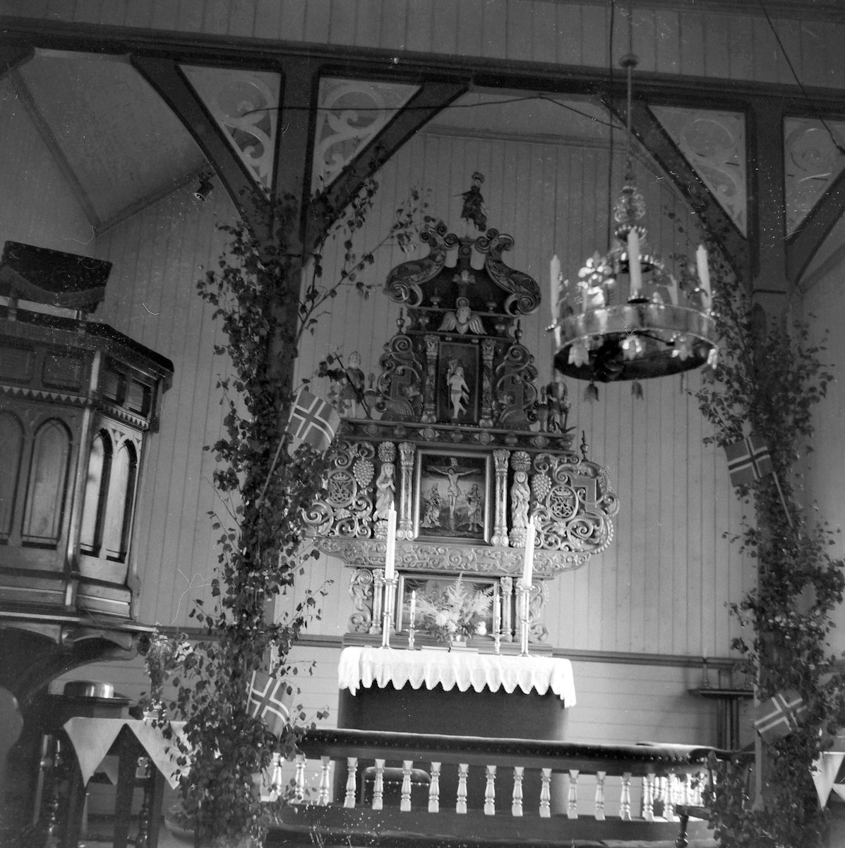 Budal kirke feirer 200-års jubileum