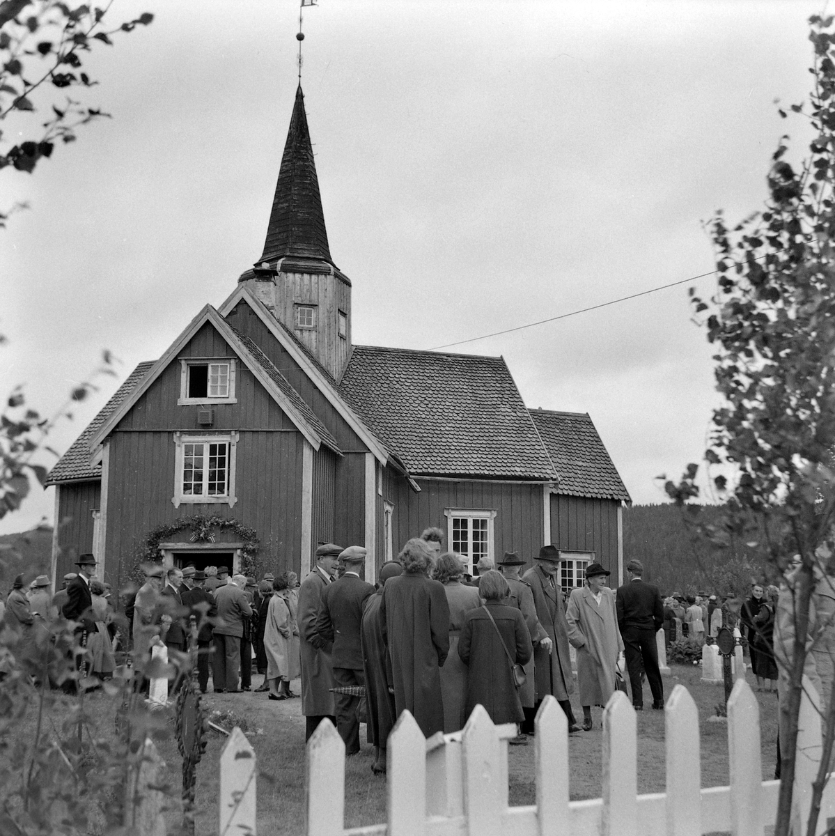 Budal kirke feirer 200-års jubileum