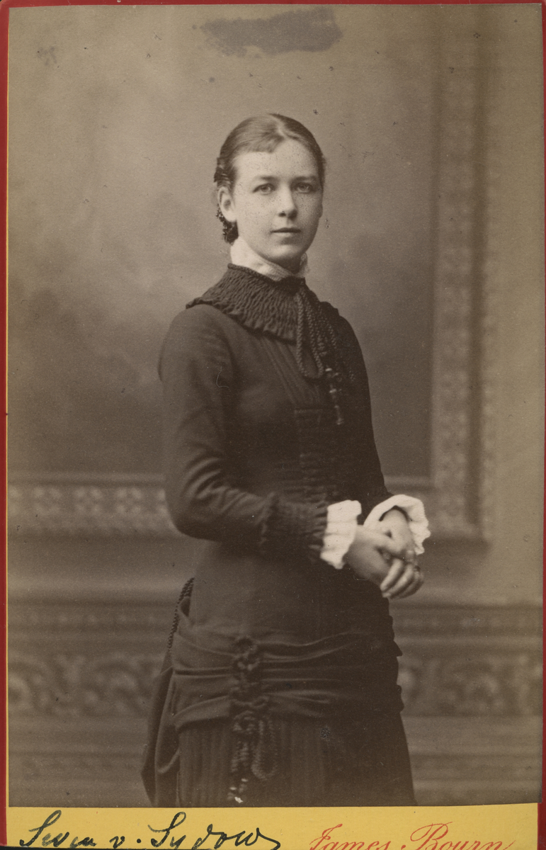 Porträtt av Svea von Sydow.
