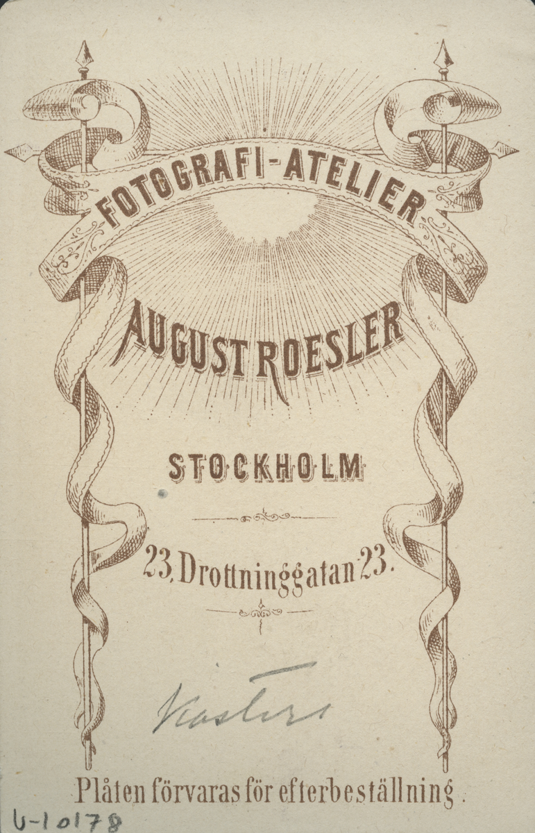 Mansporträtt. Text på baksida kort: Kas....?