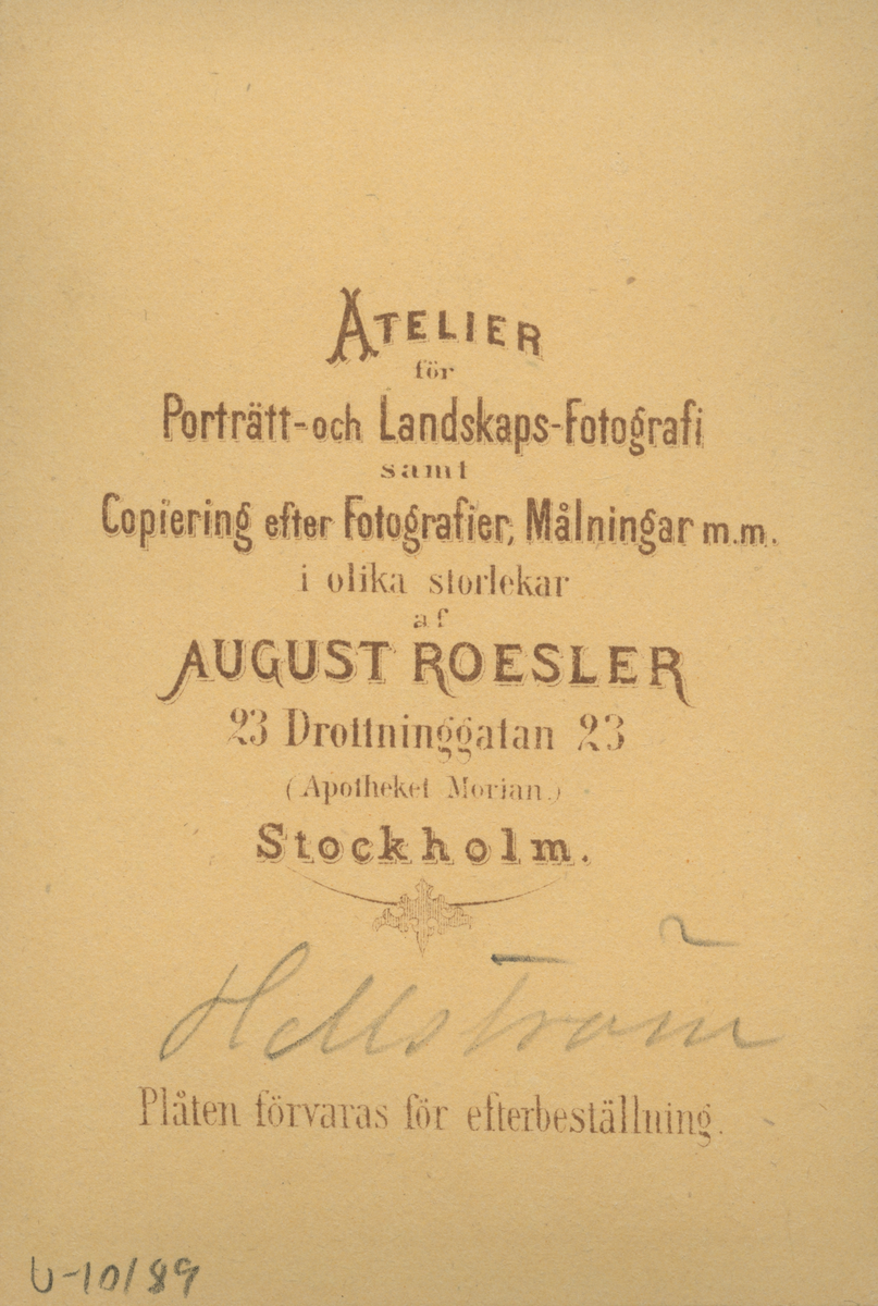 Porträtt av man vid namn Hellström.