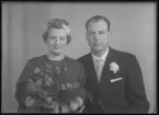 Brudpar. Bengt Visell, Idrottsvägen 7, Kolbäck. Ur Gustaf Åhmans samling.