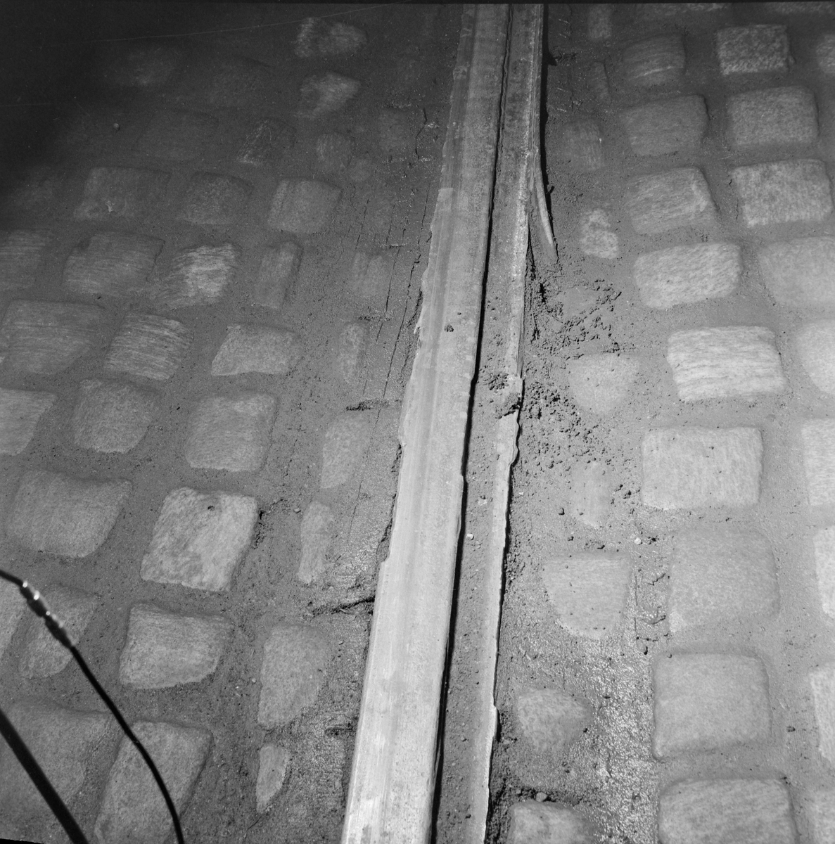 Dårlig veidekke og stygg sporvei på Bakke bru