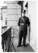 Poliskonstapel Lennart Baugert i full uniform. Stockholms polishus, 1944.
Baugert tjänstgjorde senare under många år i Växjö.