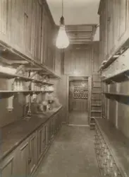Apoteket Kronan i Borås 1925. Laboratorium.