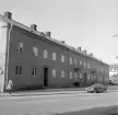 Utmed nedre delen av Djurgårdsgatan i Linköping låg tidigare bilden länga. Foto 1974.