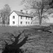 Bostadshus vid Tornby gård i Linköping. Dokumentation av Östergötlands museum 1975.