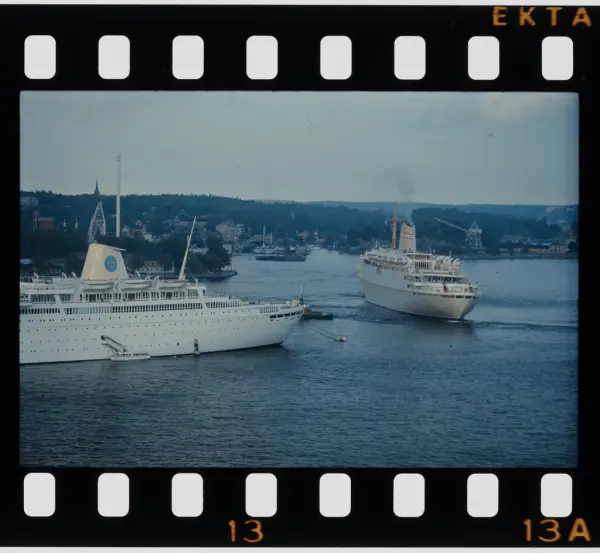 Passagerarfartyg på Saltsjön, Stockholm.