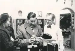 Julfest hos Nacka Foto i Ektorp år 1960. Hans Lundin och Eric Ericsson.