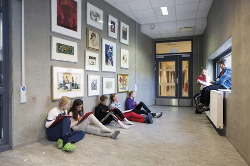Kunst gir varige verdier - Kunst på Åsveien skole og ressurssenter