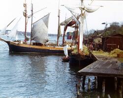 Filminspelning av Mina drömmars stad vid Saltsjöqvarns kaj. Foto 1976.