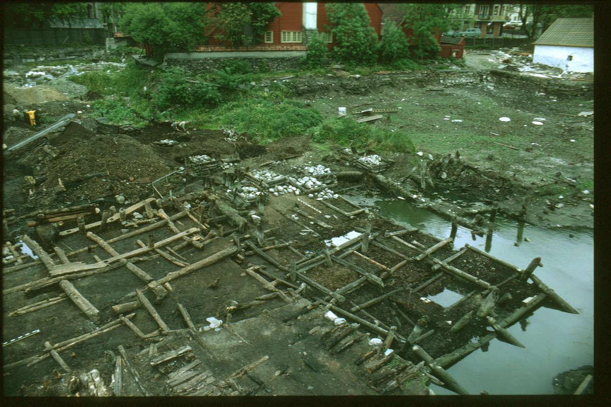 foundations of Bygning 117 including previous work on kar