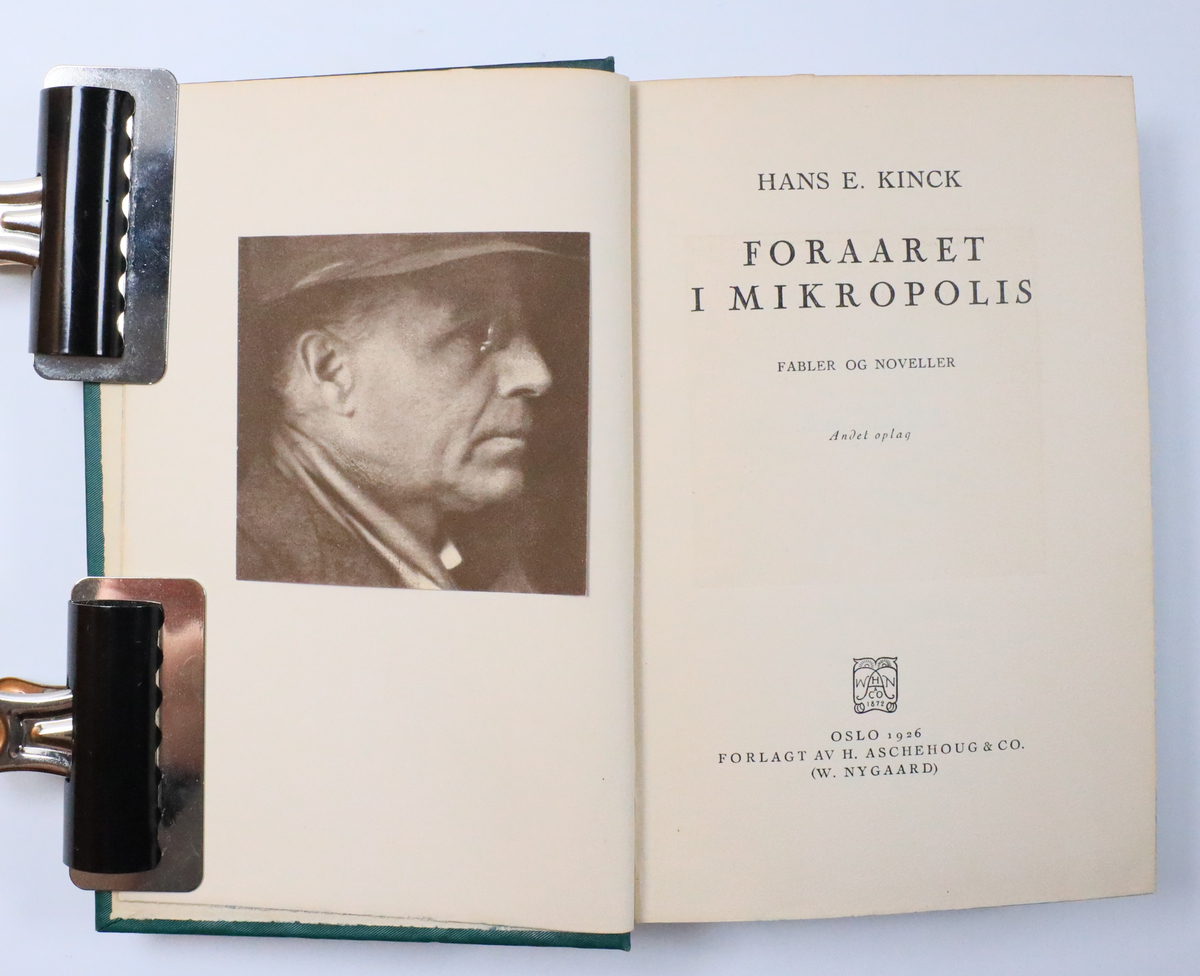 Bok frå boksamlinga til Olav H. Hauge