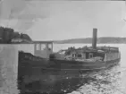 Hernö bryggeris båt på Ångermanälven. Allmänt kallad 