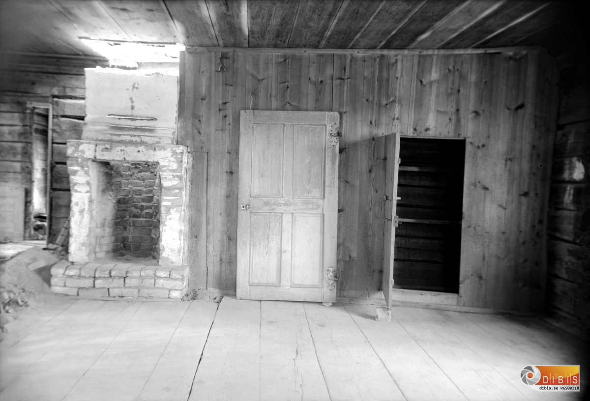 Interiörbild från gamla länsmansgården, Nygården på Görtsberg, Rengsjö, 1941 före rivningen