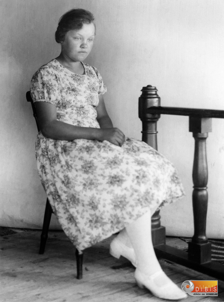 Klara Jonsson, gift Cedemark, dotter till Jonas och Lena Larsson ¨Lönnses¨, Västra Höle, Rengsjö.
Gift med Fredrik Cedemark.
Klara var född 1909.