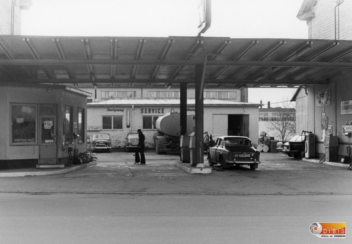 Nynäsmacken vid Norralagatan, Söderhamn i november 1975.