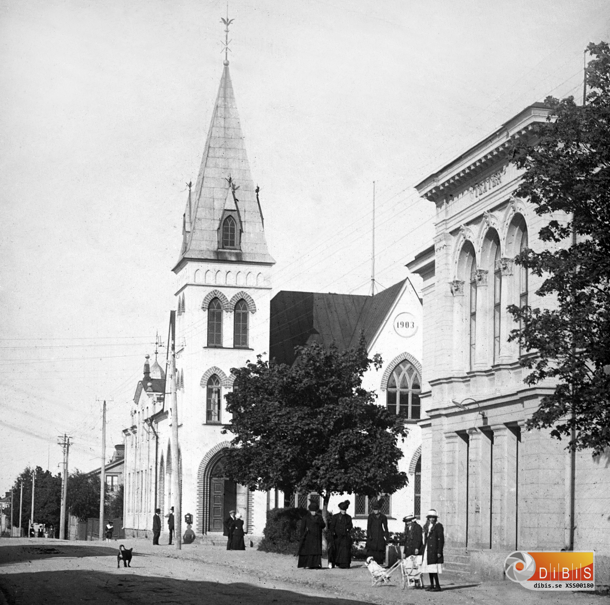 Norrtullsgatan, Söderhamn. Elimkyrkan och Söderhamns teater längst t.h.