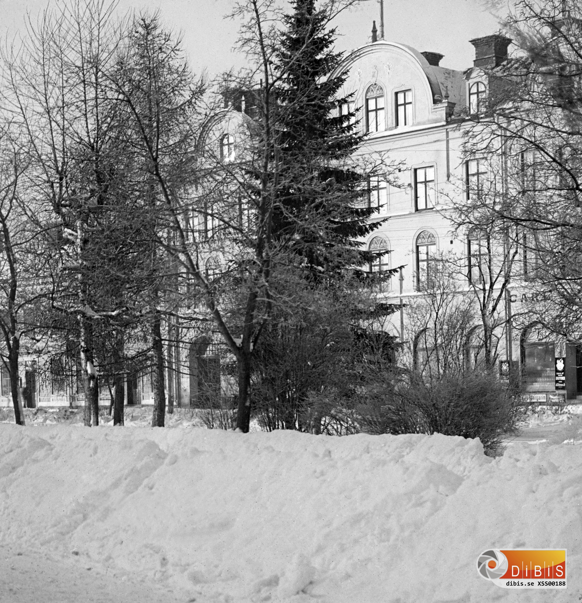 "Parti från Hamngatan Söderhamn 1917."