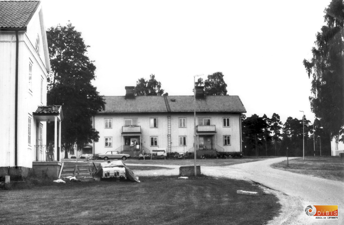 Några av bostadshusen i Lappstan i Ala fotograferade från söder.