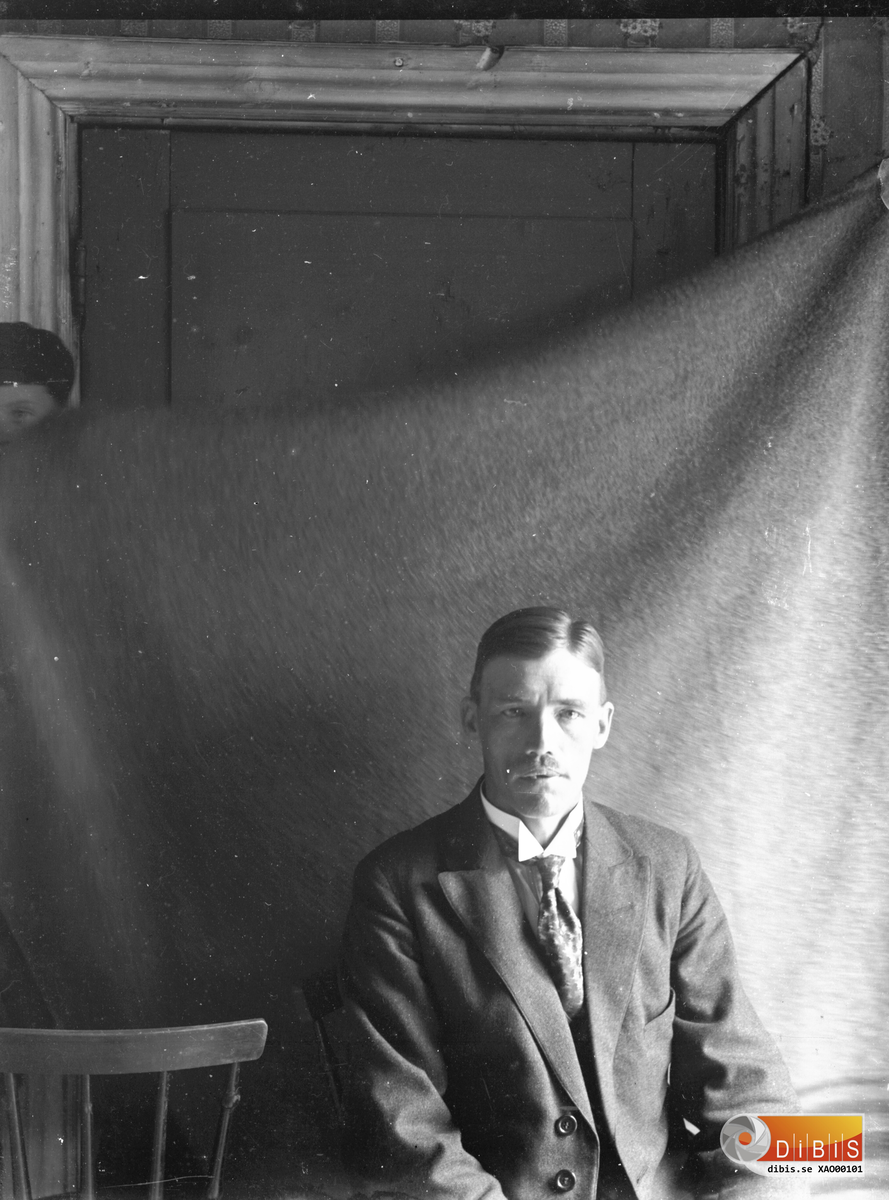 August Holm, Nylandet i Hälsingmo.