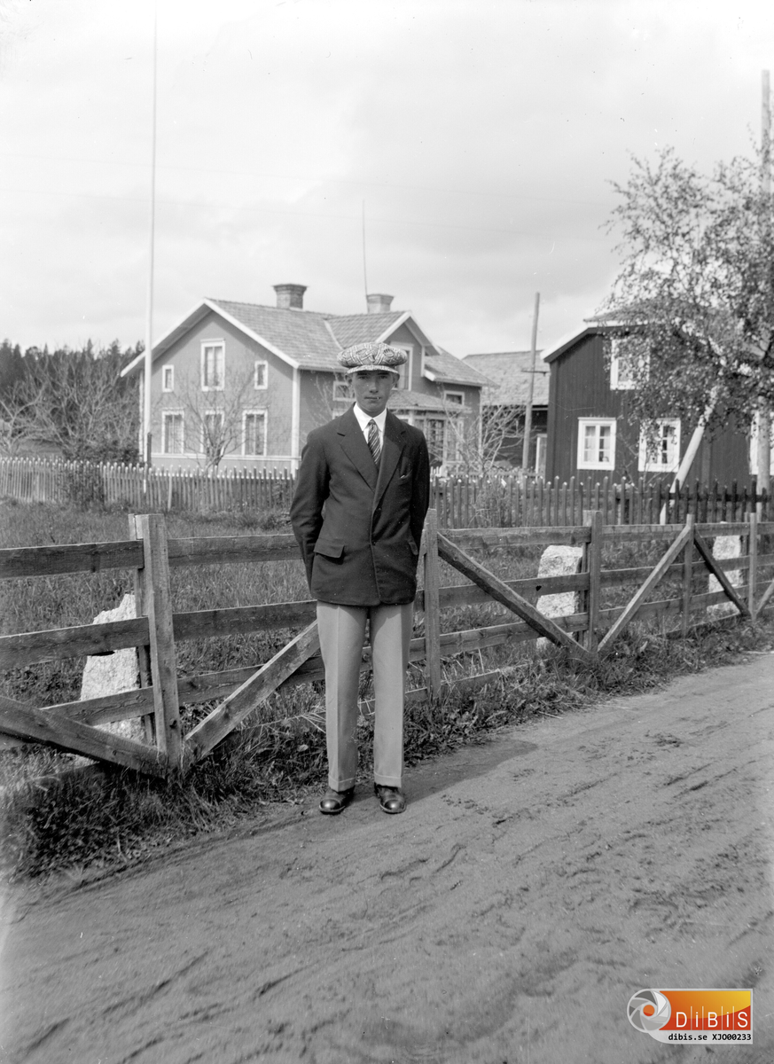 Einar Larsson
Framför sitt föräldrarhem i Näcktjärn