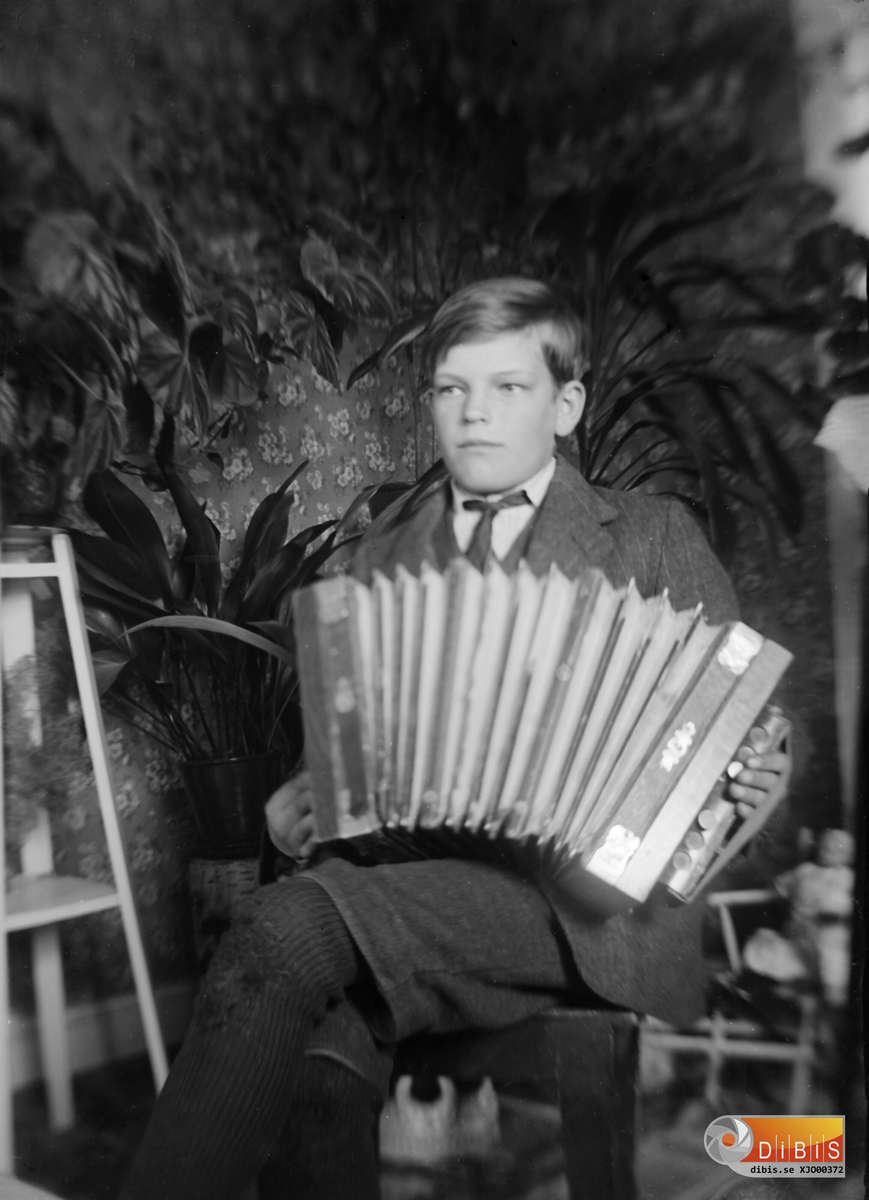 Gunnar Olsson, Näcktjärn