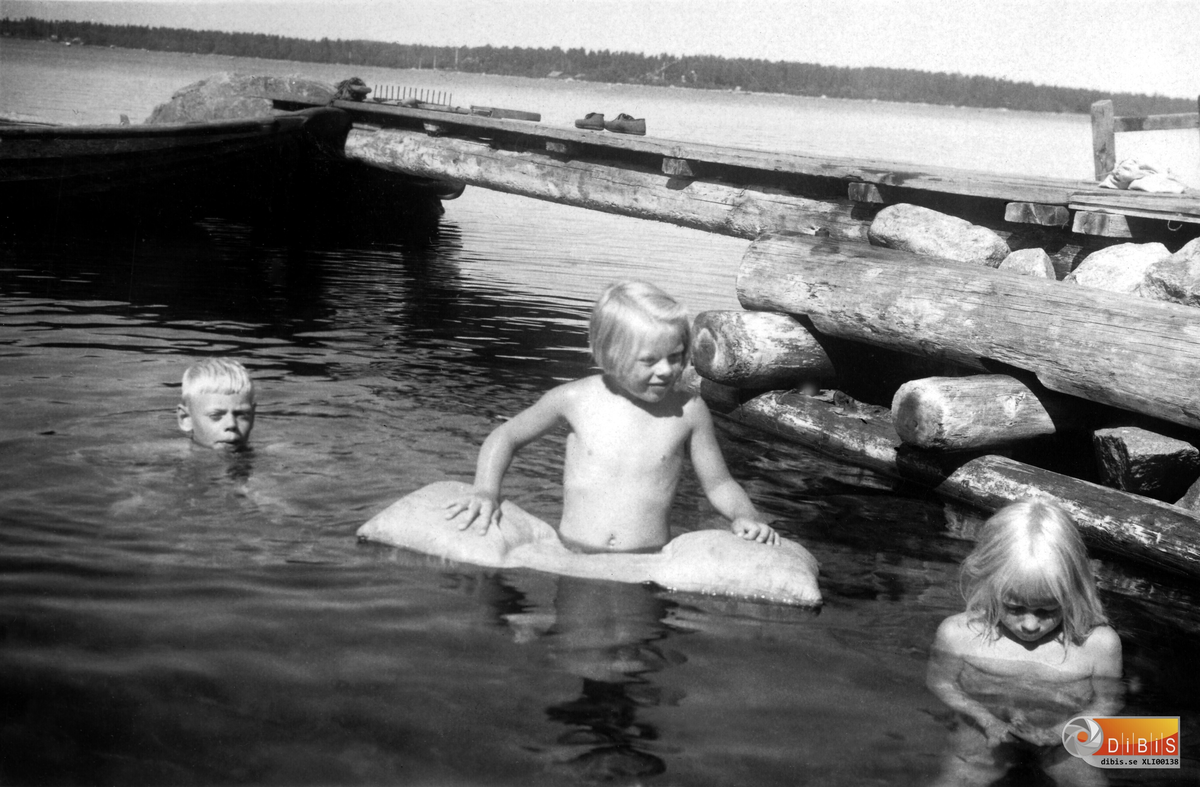 Från vänster:
1. Sören Lindgren
2. Margareta Lindgren
3.  okänd