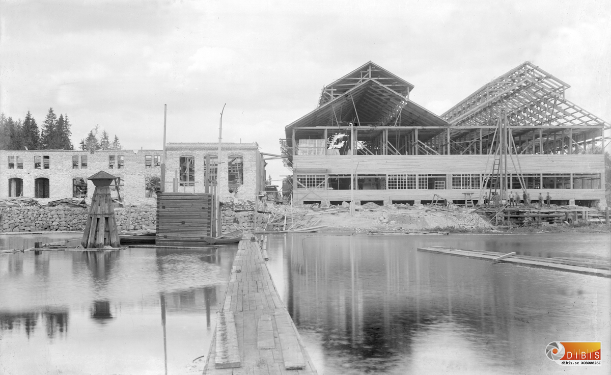 Sågverksbygget sommaren 1915 lika med
XOB - 026A.