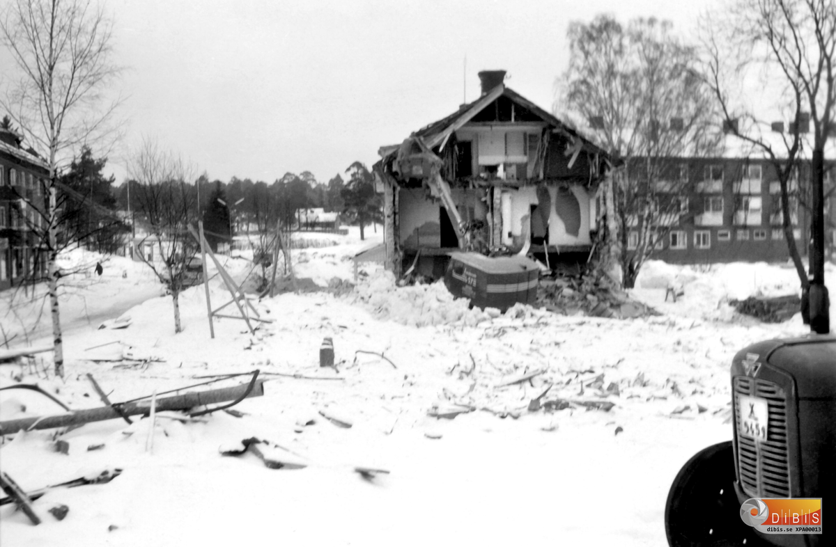 Det är nu inte mycket kvar av det som är gamla Lejonbacken i Ljusne.