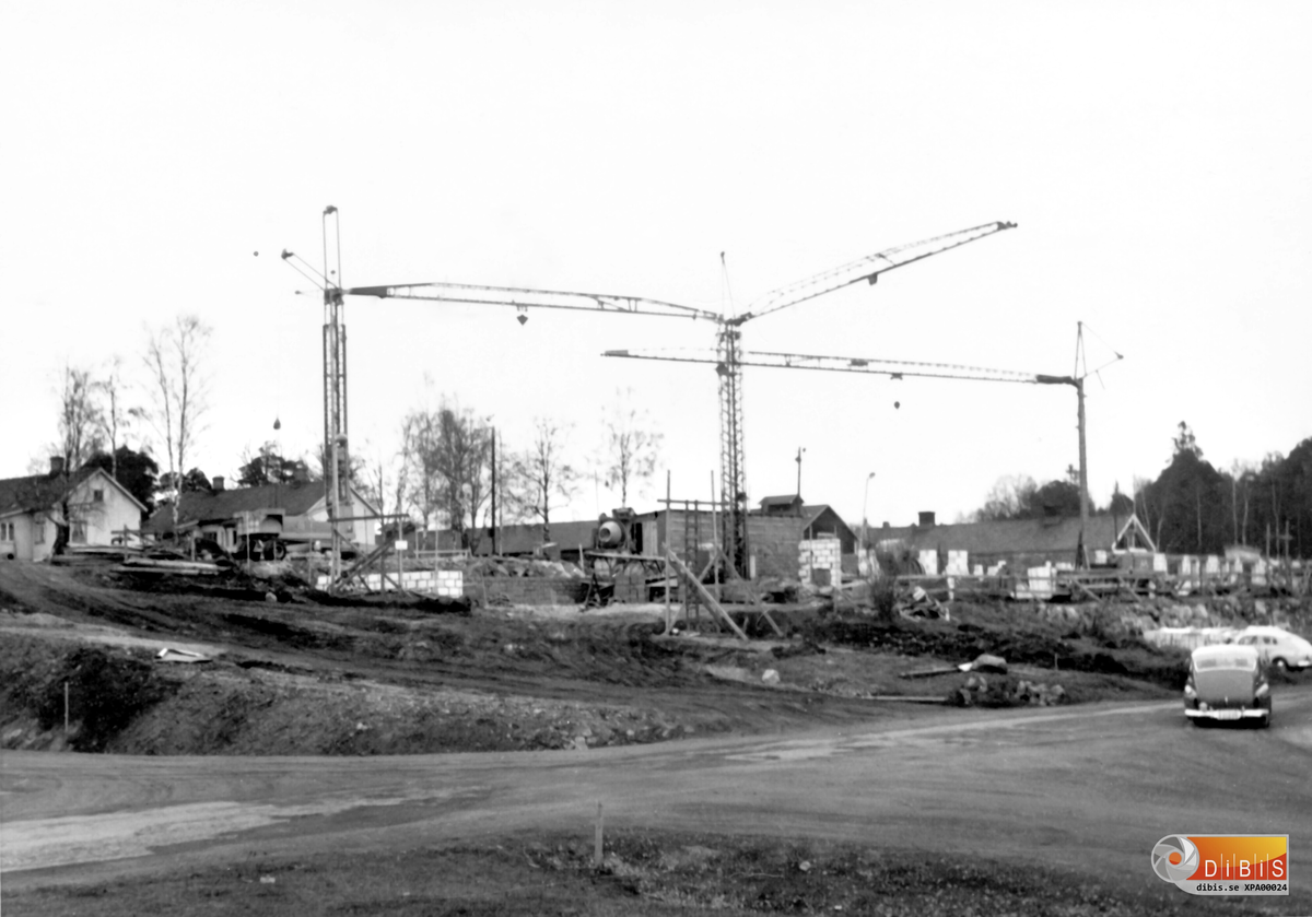 2-12 1967
Mosebacke Ljusne. Här blir det nu först två bostadshus på sammanlagt 60 lägenheter.