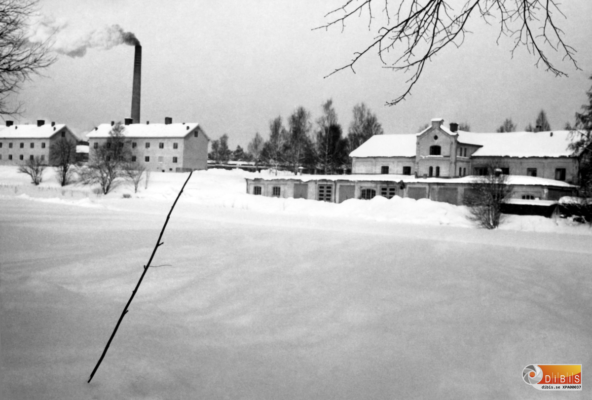 19-2 1969
Ljusne Centralgaraget med Kolningen till vänster