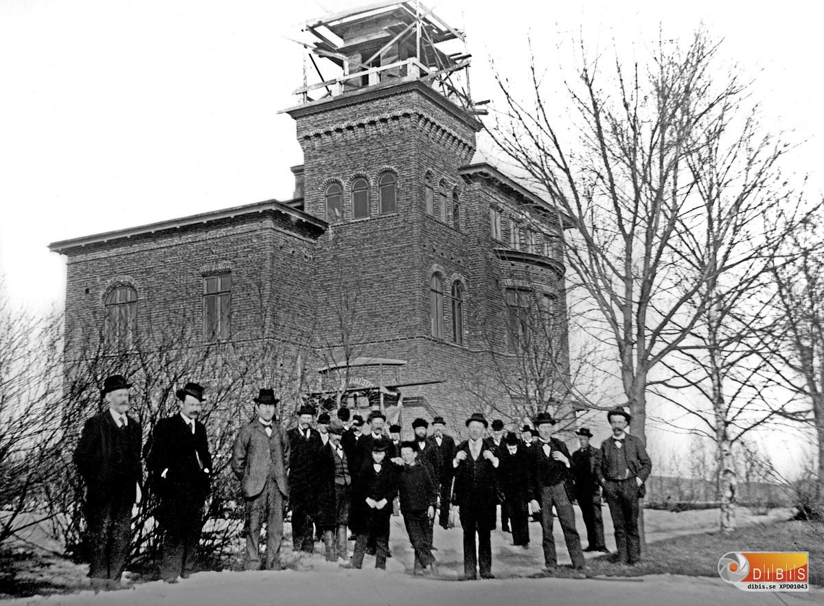 Bollnäs omkring sekelskiftet, ”Gyllenhammars”. Bilden tagen 1897, året efter branden.