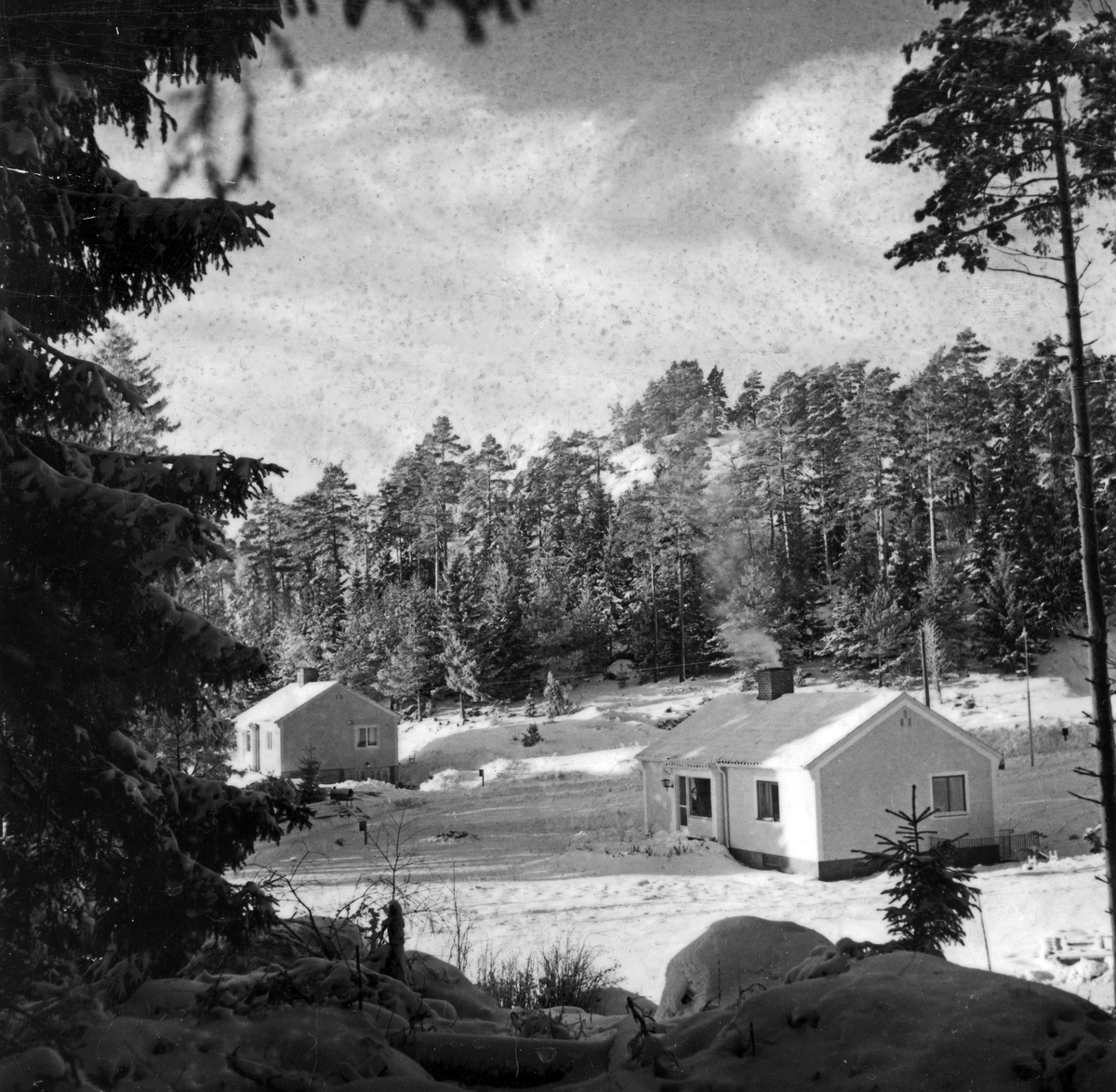 Åkervägen 2, Marsta, Stora Vika. Byggt 1953 av Tore Andersson. 

Vinter.