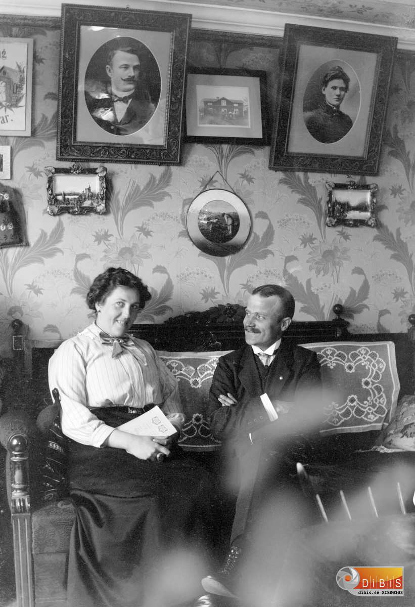 Johan och Hulda Skoglund, Interiören från Israelssons.