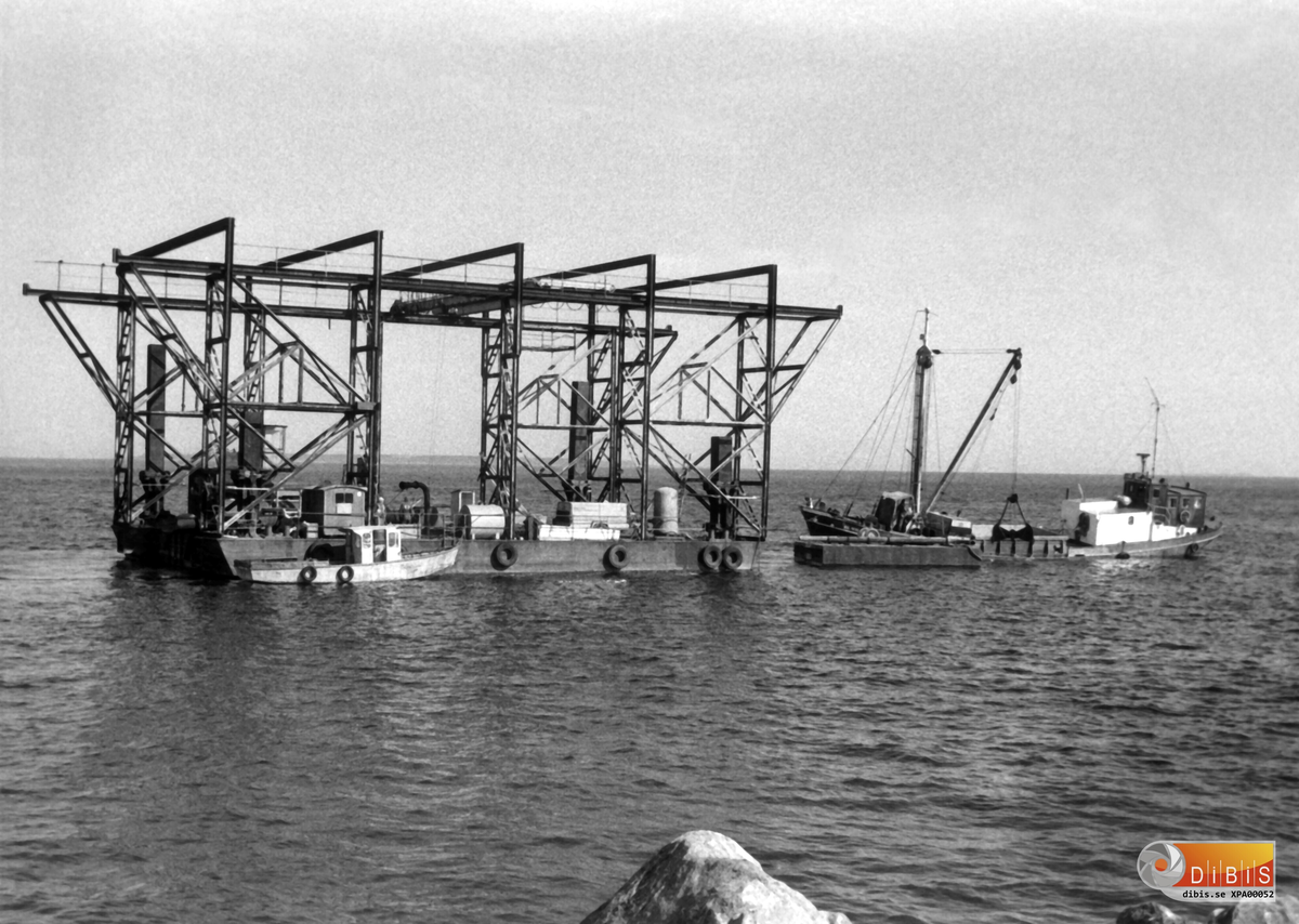 Juni 1977
Arbeten pågår för nya djuphamnen i Stora Orrskär Ala.