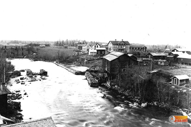 Alftaströmmarna.
Mellqvists  gård i Västanå.