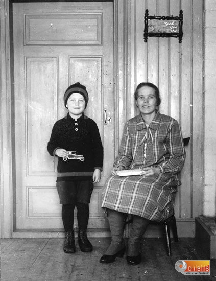 Elsa Mårtensson med sonen Edor Mårtensson.