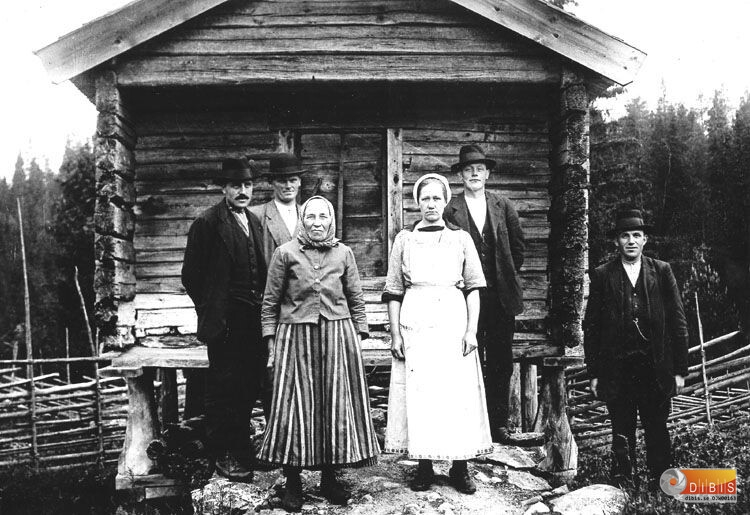 Perers-Olle Önnegren, Ängs-Jonas Eriksson, Balka-Marta Persson Grängsbo,
Grälls-Brita Hansson, Joners-Gustav Önnestam och Perers-Per Jonsson.

17 juni 1922 enl. Ängs Jonkes dagboksanteckning