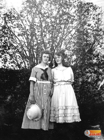 Agnes och Gunhild Larsson.