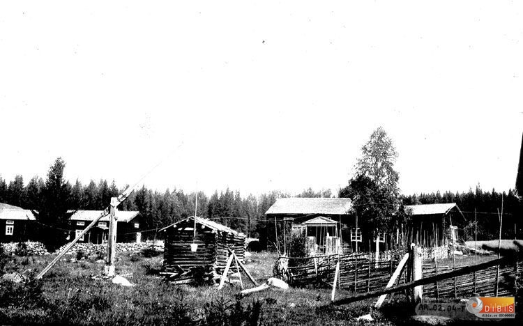 Näverbergets fäbodar.
Stöss/Stössjonkes = två ägare, och Passla fäbodar.